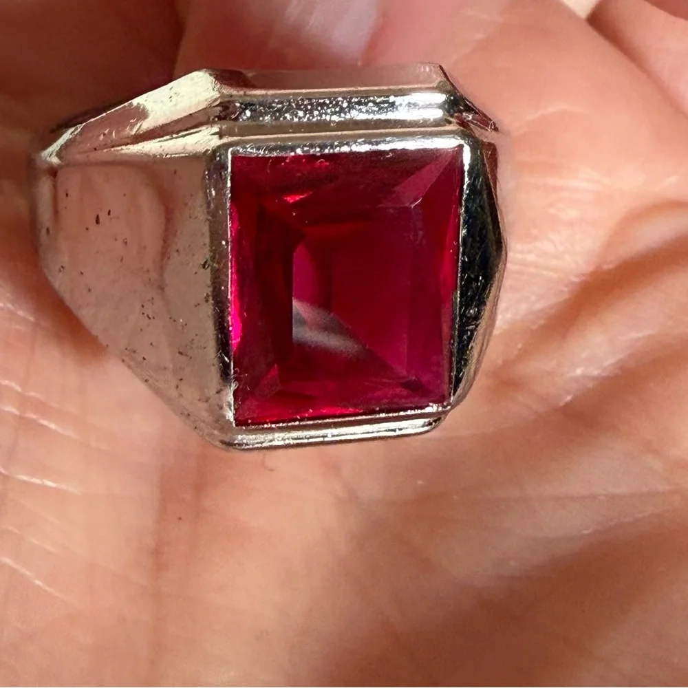 Vargas Art deco 1940’s antique Sterling silver emerald cut red ruby Signet Ring - Picture 13 of 17
